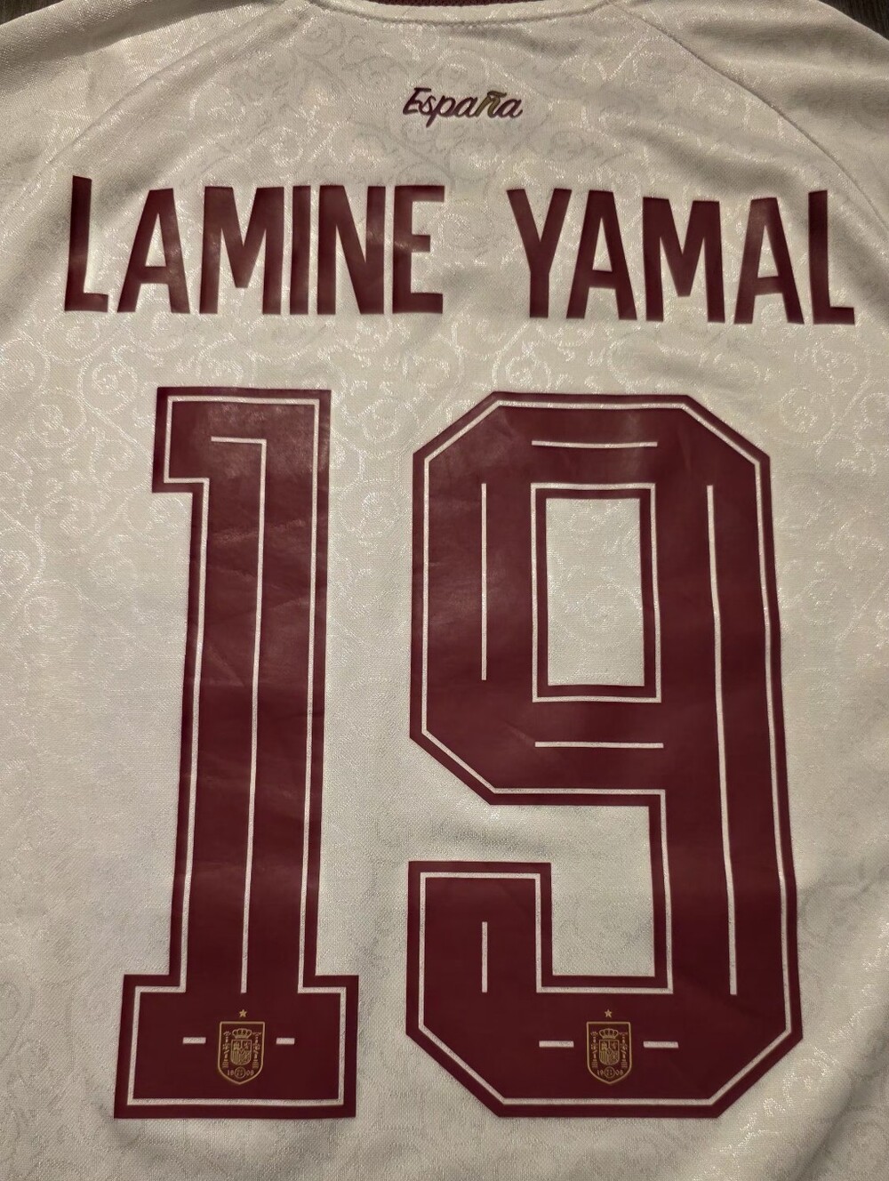 Lamine Yamal #19 Spain away jersey